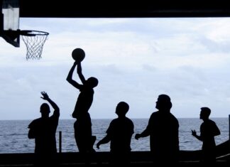 Czy Jordan 1 są do koszykówki?