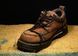 Jak sprawdzić czy but pasuje?