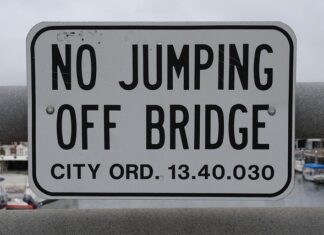 Jak zwiększyć przyczepność butów na hali?