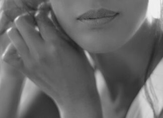 Jak się ubrać do spania pod namiotem?