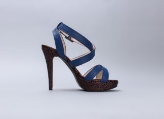 Czy na wesele można iść w sandałach?