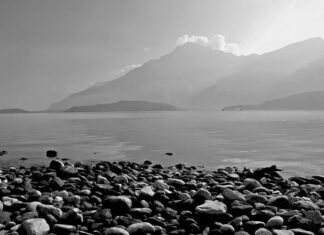 Ile kosztuje doba na polu namiotowym nad morzem?