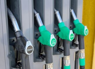 Ile kosztuje litr benzyny w Szwajcarii?