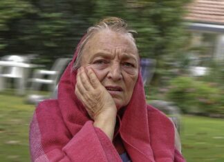 Czy nakrycie głowy chroni przed udarem?