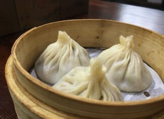 Czy sum bierze na ślimaki?